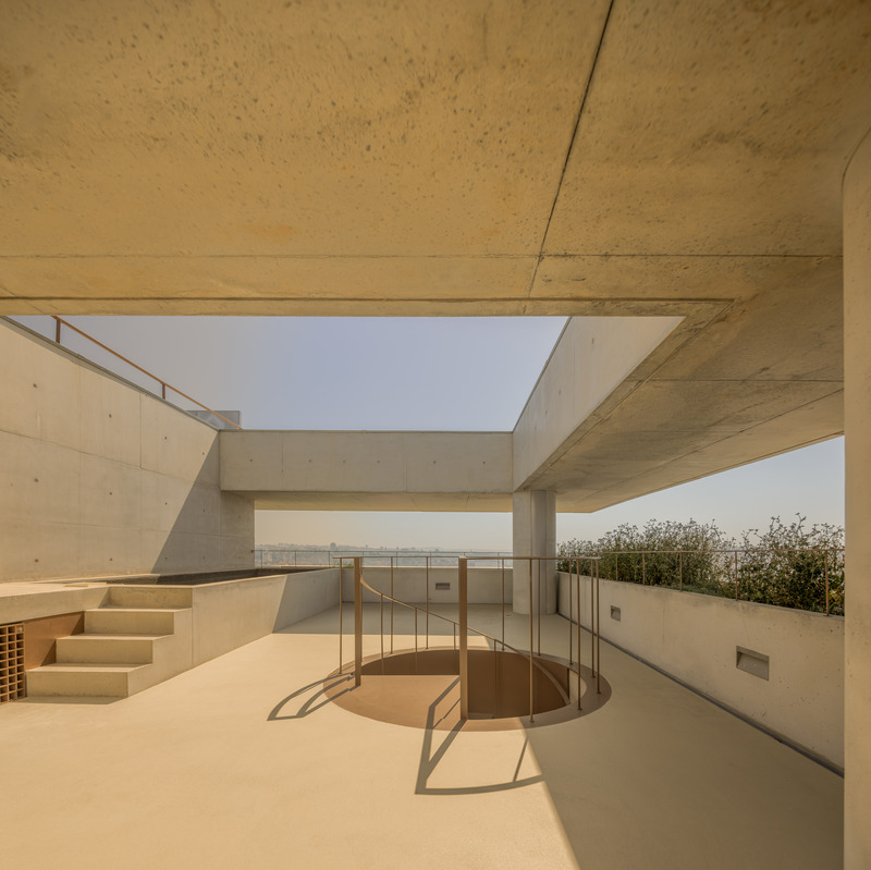 Press kit | 7557-06 - Press release | Miramar Tower - OODA - Residential Architecture - Photo credit: Fernando Guerra