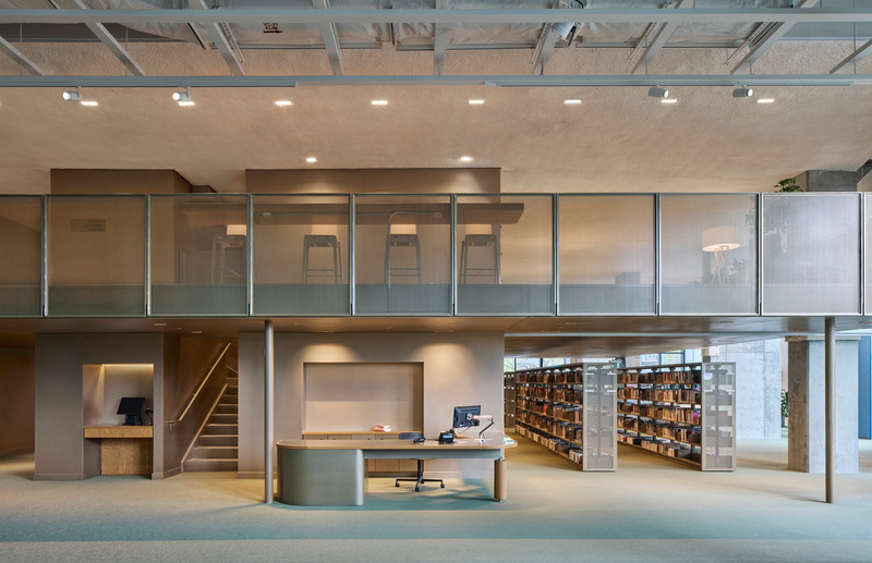 Dossier de presse | 1914-06 - Communiqué de presse | Centre Sanaaq - Pelletier de Fontenay + Architecture49 + Atelier Zébulon Perron - Architecture institutionnelle - Centre Sanaaq - Bibliothèque - Crédit photo : James Brittain