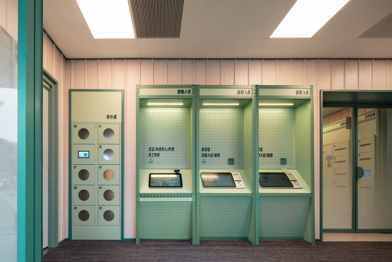 Press kit | 3531-16 - Press release | Hi Inn, Self-Service‍ - Vermilion Zhou Design Group - Commercial Interior Design - <p>Self-service Check-in Lobby</p> - Photo credit: Jian Quan Wu<span></span>