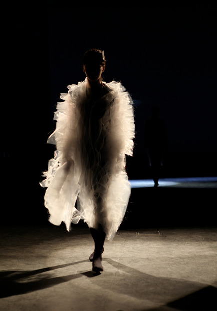 Press kit | 842-01 - Press release | Ying Gao: Art, Fashion and Technology - Ying Gao - Fashion Design - Photo credit: Marcio Lana-Lopez