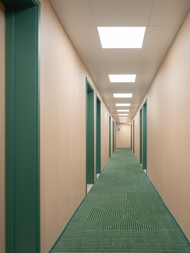 Press kit | 3531-16 - Press release | Hi Inn, Self-Service‍ - Vermilion Zhou Design Group - Commercial Interior Design - <p>Room corridor</p> - Photo credit: Jian Quan Wu<span></span>