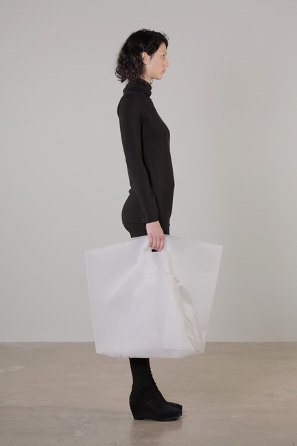 Press kit | 842-01 - Press release | Ying Gao: Art, Fashion and Technology - Ying Gao - Fashion Design - Photo credit: Marcio Lana-Lopez