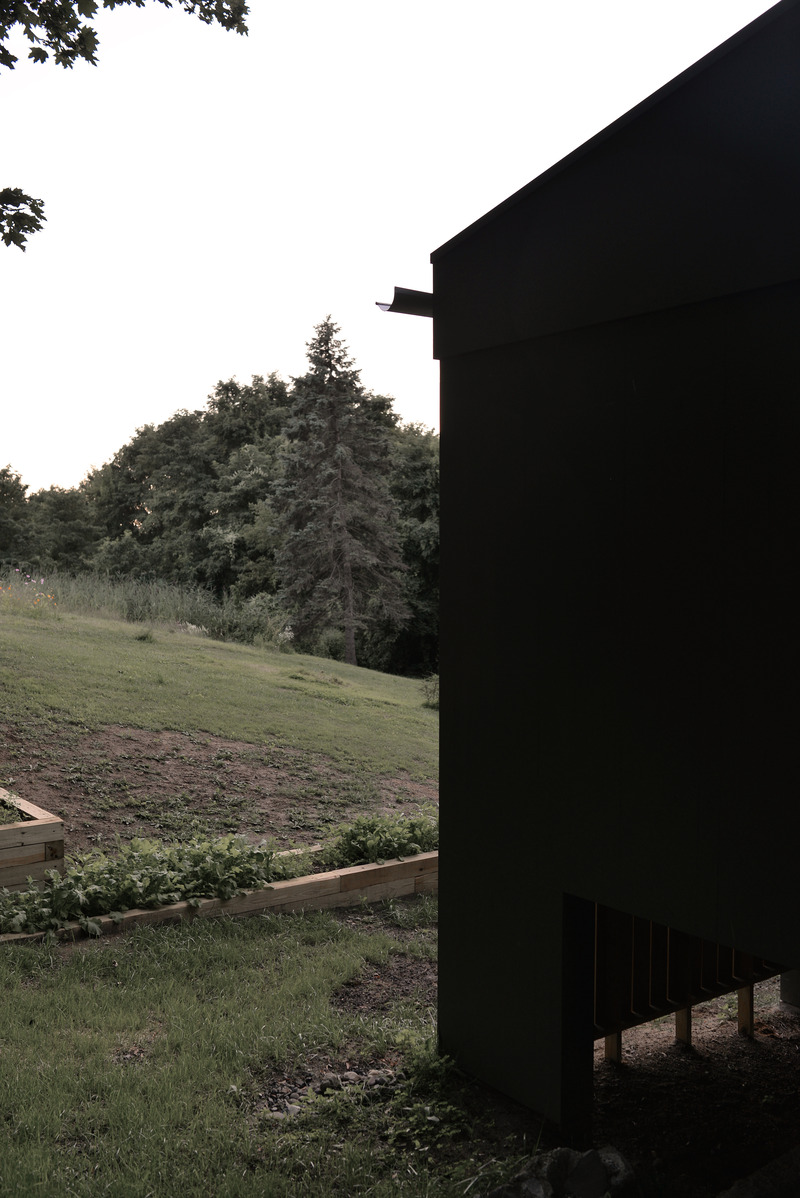 Press kit | 5301-07 - Press release | Anchorage Road Artist Studio - Ballman Khapalova - Residential Architecture - Photo credit: Ballman Khapalova