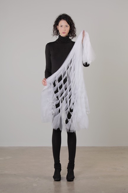 Press kit | 842-01 - Press release | Ying Gao: Art, Fashion and Technology - Ying Gao - Fashion Design - Photo credit: Marcio Lana-Lopez