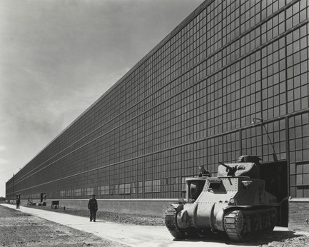 Dossier de presse | 756-02 - Communiqué de presse | Architecture en uniforme - Centre Canadien d’Architecture (CCA) - Évènement + Exposition - Crédit photo : CCA