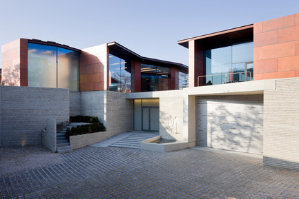 Press kit | 1028-02 - Press release | Winning projects announced at the 2012 Emirates Glass Leaf Awards - The Emirates Glass LEAF Awards - Competition - Steven Holl Architects with Daeyang Gallery &amp; House, South Korea