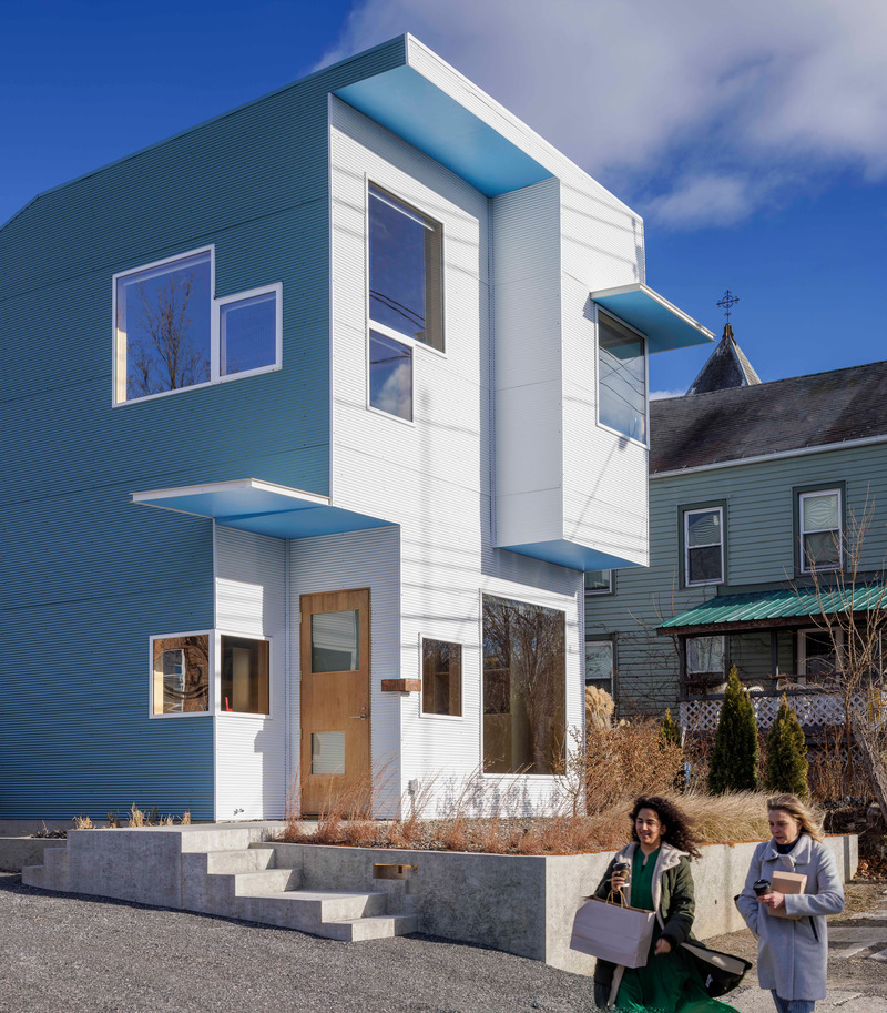 Press kit | 4709-16 - Press release | Dezeen Awards 2025 architecture shortlist reveals the best buildings around the world - Dezeen - Competition - <p>House (urban)</p><p>Hudson L House, Steven Holl Architects, New York, USA</p> - Photo credit: Paul Warchol