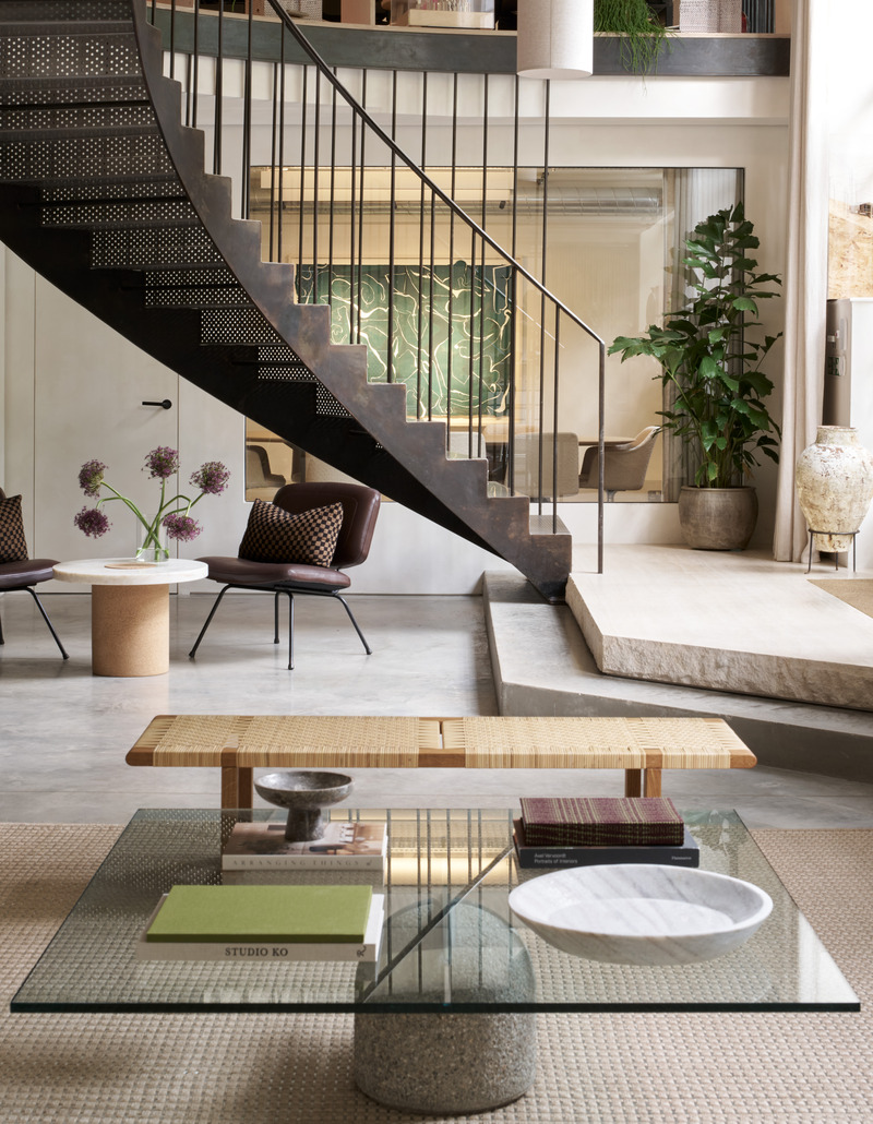 Press kit | 4709-17 - Press release | Dezeen Awards 2025 Interiors Shortlist Highlights the World's Most Striking Spaces - Dezeen - Competition - Workplace interior (small)<p style="">Bluelion Studios, Foster Lomas Architects, London, UK</p> - Photo credit: Edmund Sumner