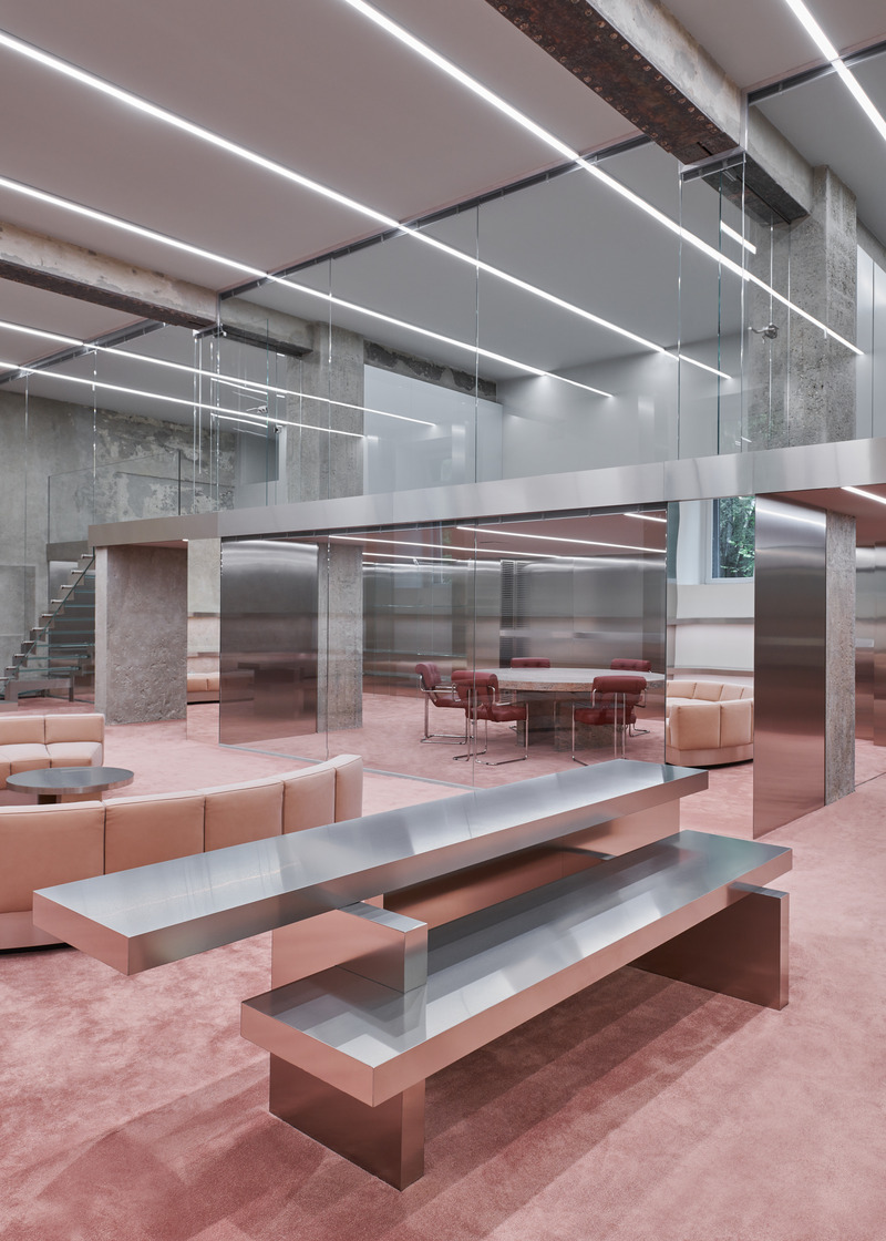 Press kit | 4709-17 - Press release | Dezeen Awards 2025 Interiors Shortlist Highlights the World's Most Striking Spaces - Dezeen - Competition - <p>Retail interior (large)</p><p>Paris Texas Headquarters, Studioboom, Milan, Italy</p> - Photo credit: Matteo Triola