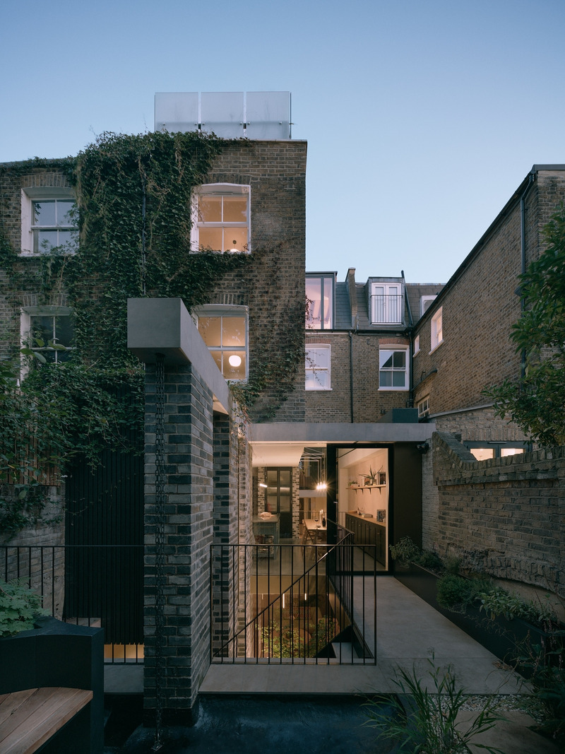 Press kit | 7501-10 - Press release | BLT Built Design Awards 2025 Reveal World's Best Architecture, Interior, Landscape and Construction Projects - 3C Awards - Event + Exhibition - Hebron House. Paul Archer Design - Photo credit: Henry Woide
