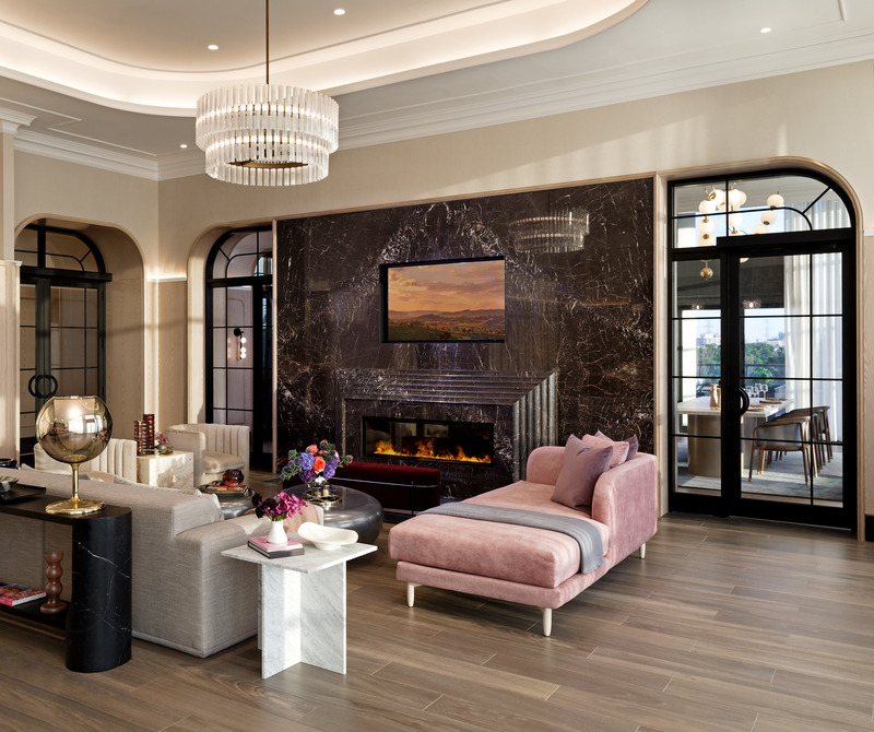 Dossier de presse | 2066-15 - Communiqué de presse | Chateau Auberge: II BY IV DESIGN Unveils the Culmination of Auberge on the Park - II BY IV DESIGN - Design d’intérieur résidentiel - Crédit photo : David Whittaker 