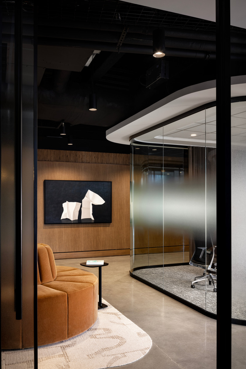 Press kit | 2035-05 - Press release | South Bow - Multiple Interior Design Award Winner - Kasian Architecture, Interior Design and Planning - Commercial Interior Design - Photo credit: Eymeric Widling