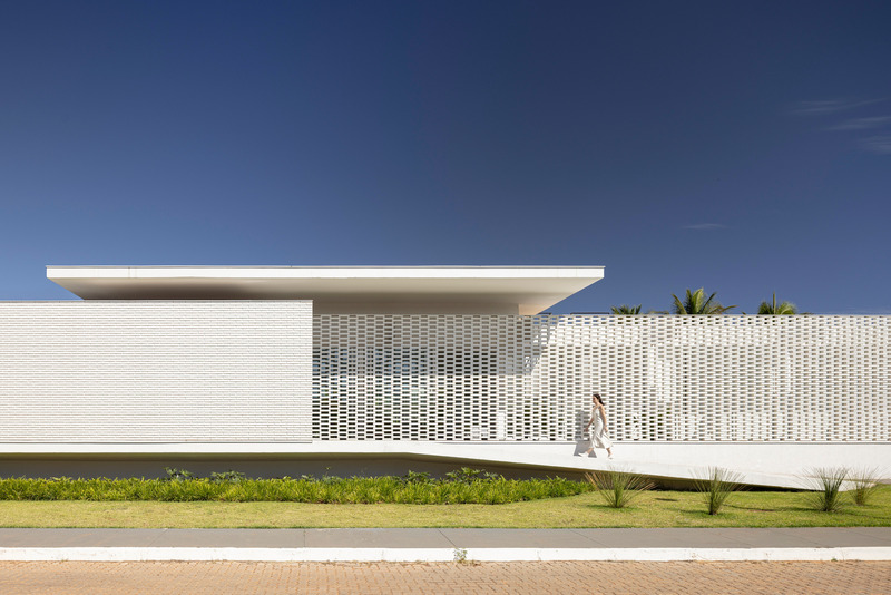 Dossier de presse | 3257-02 - Communiqué de presse | The World’s 50 Most Inspiring Brick Buildings Revealed - BRICK AWARD 26 - Concours - Casa Tijolos - Brancos - Crédit photo : Oana Franca 