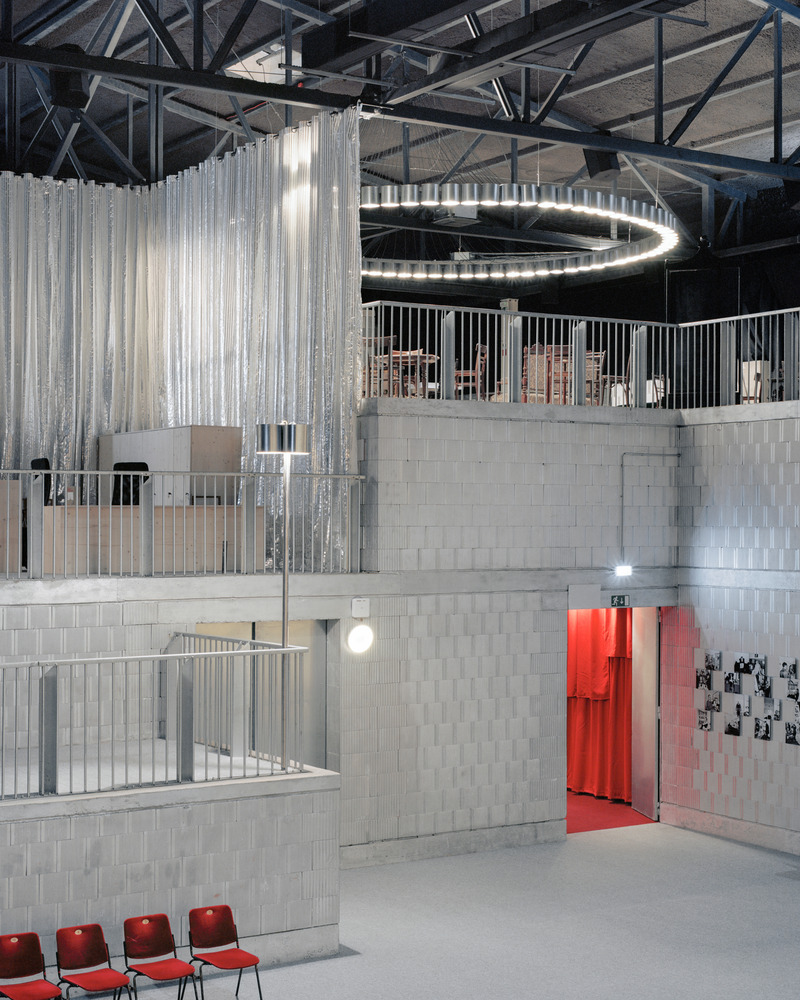 Dossier de presse | 3257-02 - Communiqué de presse | The World’s 50 Most Inspiring Brick Buildings Revealed - BRICK AWARD 26 - Concours - Slovenian National Theater - Vidic Grohar Arhitekti - Crédit photo : Maxime Delvaux