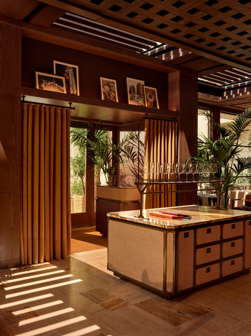 Press kit | 7775-01 - Press release | Urbanjobs Unveils Esca: A Contemporary Mediterranean Dining Experience - URBANJOBS - Commercial Interior Design - Esca by URBANJOBS - Photo credit: İbrahi̇m Özbunar