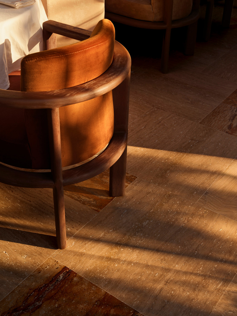 Press kit | 7775-01 - Press release | Urbanjobs Unveils Esca: A Contemporary Mediterranean Dining Experience - URBANJOBS - Commercial Interior Design - Esca by URBANJOBS - Photo credit: İbrahi̇m Özbunar