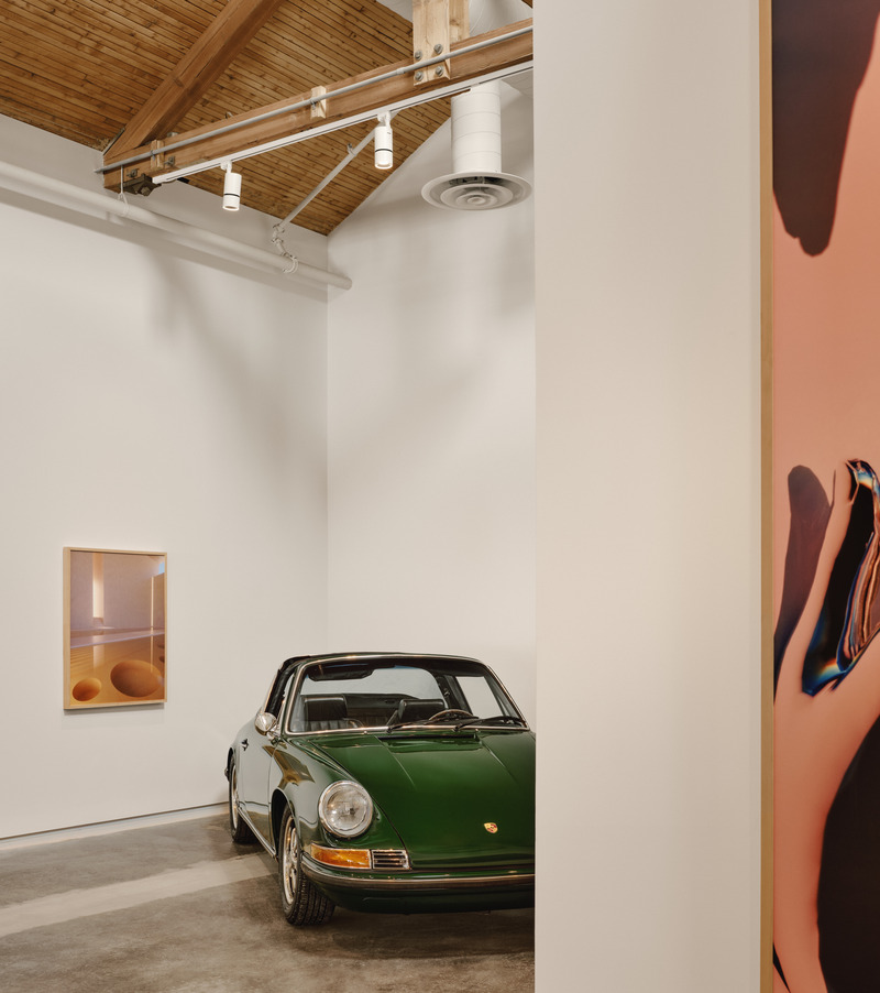 Press kit | 1685-15 - Press release | FOIL Gallery - Atelier L'Abri - Commercial Architecture - Photo credit: Alex Lesage