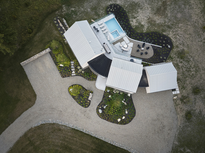 Dossier de presse | 5621-05 - Communiqué de presse | Hameau rural - MUUK Architecture - Architecture résidentielle - Crédit photo : philbernard_photographe