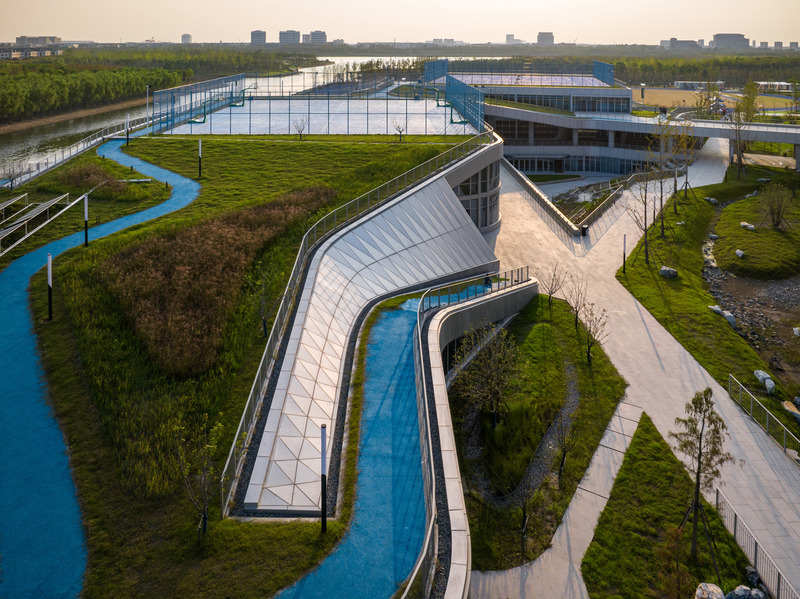 Dossier de presse | 7733-02 - Communiqué de presse | Island City Life - c+d studio - Architecture institutionnelle - vibrant green island - Crédit photo : Qingshan Wu