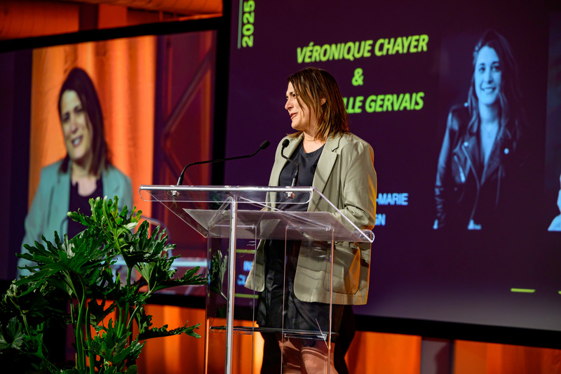 Dossier de presse | 704-08 - Communiqué de presse | Les Prix d’excellence 2025 de l’APDIQ célèbrent 90 ans de talent et d’audace en design d’intérieur - Association professionnelle des designers d’intérieur du Québec (APDIQ) - Évènement + Exposition -  Véronique Chayer de Folio Design   - Crédit photo : Photo : Hardiesse Productions