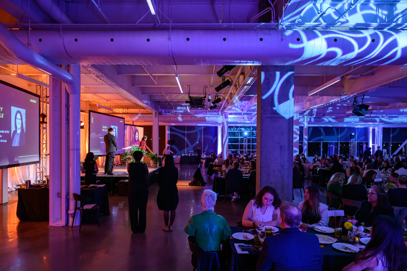 Dossier de presse | 704-08 - Communiqué de presse | Les Prix d’excellence 2025 de l’APDIQ célèbrent 90 ans de talent et d’audace en design d’intérieur - Association professionnelle des designers d’intérieur du Québec (APDIQ) - Évènement + Exposition - Crédit photo : Photo : Hardiesse Productions