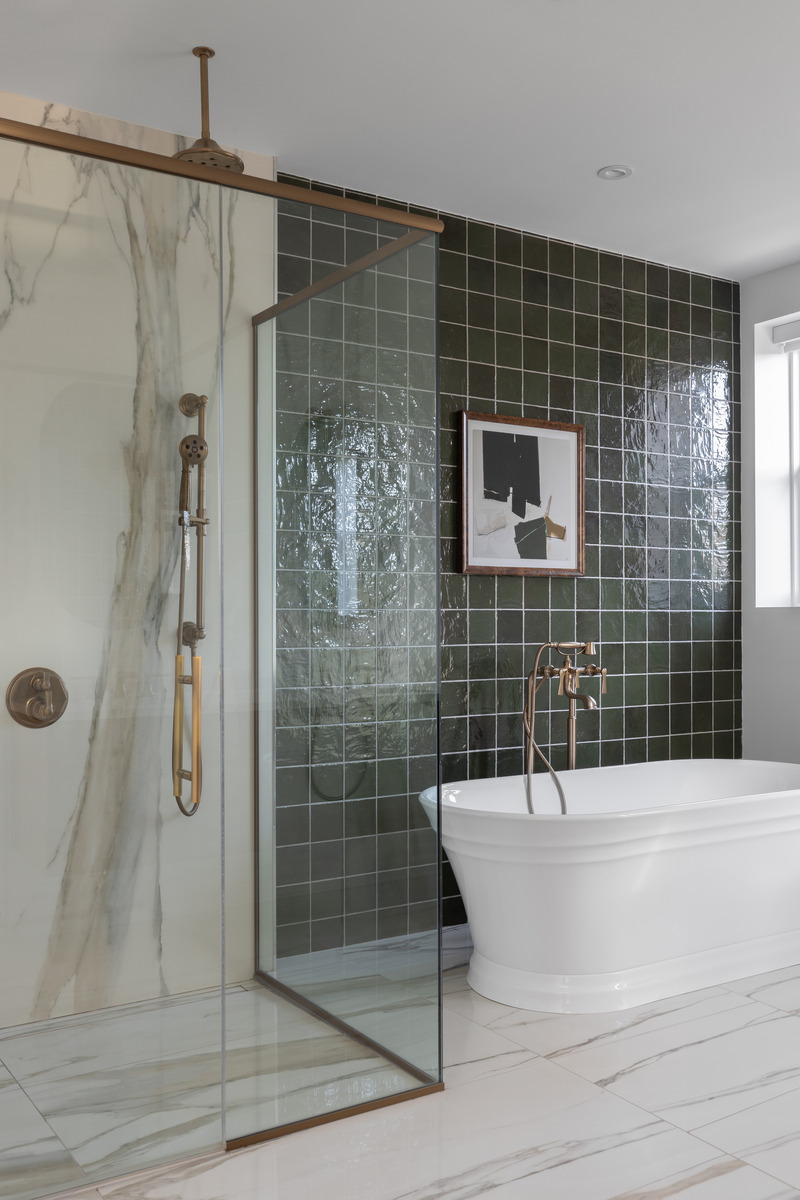 Dossier de presse | 704-08 - Communiqué de presse | Les Prix d’excellence 2025 de l’APDIQ célèbrent 90 ans de talent et d’audace en design d’intérieur - Association professionnelle des designers d’intérieur du Québec (APDIQ) - Évènement + Exposition - <p>Construite entre 1915 et 1918, la résidence Stirling à Montréal a traversé plus d’un siècle d’usages diversifiés, passant d’une demeure familiale à un lieu communautaire, puis à un centre de soins et de formation. Chaque transformation a laissé son empreinte sur l’intérieur du bâtiment, modifiant graduellement sa vocation résidentielle d’origine.</p><p><br></p><p>Designer : Karine Touzel</p> - Crédit photo : Crédits Photos: Florian Carbonara