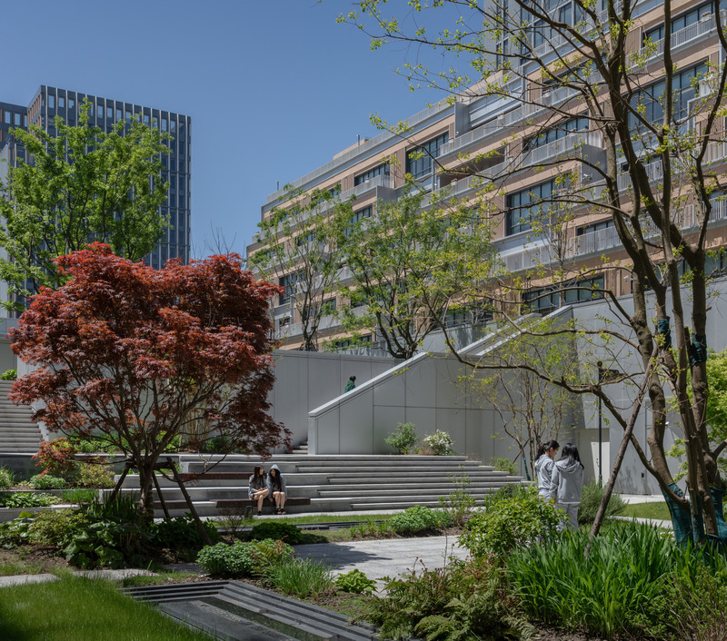 Press kit | 7733-03 - Press release | Dream Theater - c+d studio - Institutional Architecture - sunken garden of Wisdom Theater - Photo credit: Shan Liang