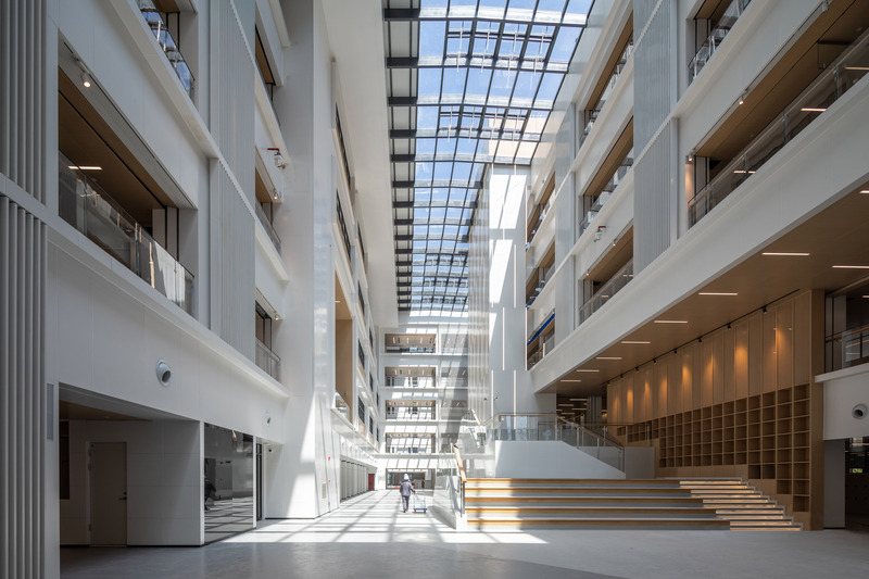 Press kit | 7733-03 - Press release | Dream Theater - c+d studio - Institutional Architecture - atrium of the classroom building - Photo credit: Xian Song