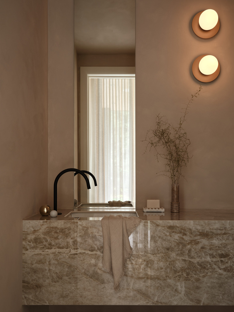 Dossier de presse | 7785-01 - Communiqué de presse | « Projet 21 » de LN Studio — Une maison familiale raffinée alliant élégance, fraîcheur et tranquillité - LN Studio - Design d’intérieur résidentiel - Crédit photo : Photo: Riley Snelling