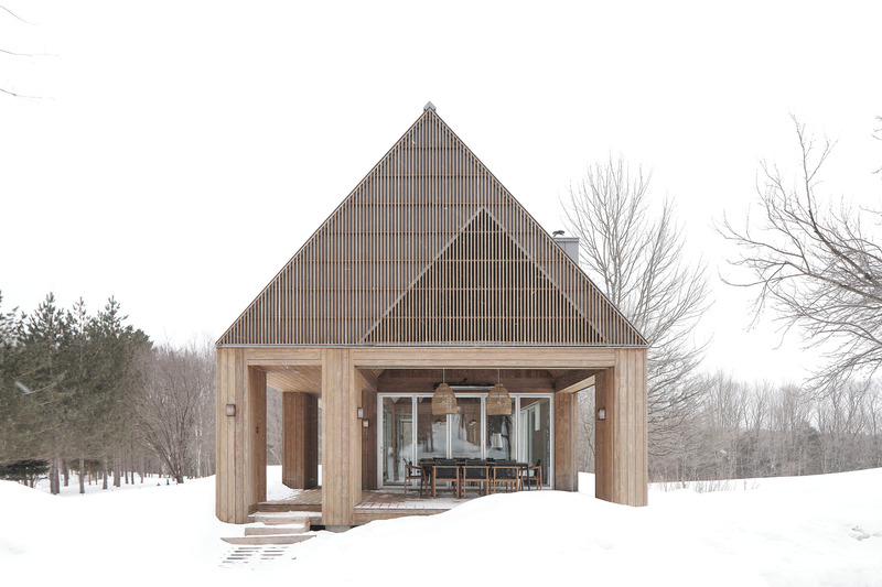 Dossier de presse | 7762-01 - Communiqué de presse | Les prix Mōnuma | Lauréats 2025 - La Pièce - Évènement + Exposition - <p>ARCHITECTURE | Construction neuve 1M et moins</p><p> Maison sur L’Étang par Atelier Echelle</p> - Crédit photo : Maxime Brouillet