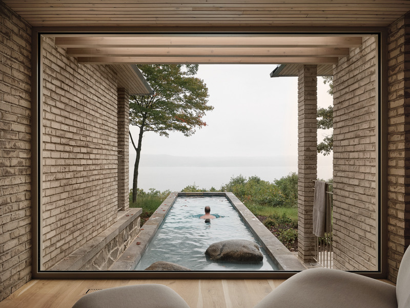 Dossier de presse | 7762-01 - Communiqué de presse | Les prix Mōnuma | Lauréats 2025 - La Pièce - Évènement + Exposition - <p>Photographie de l'année</p><p>À l’île d’Orléans par Maxime Brouillet</p><p> </p> - Crédit photo : Maxime Brouillet