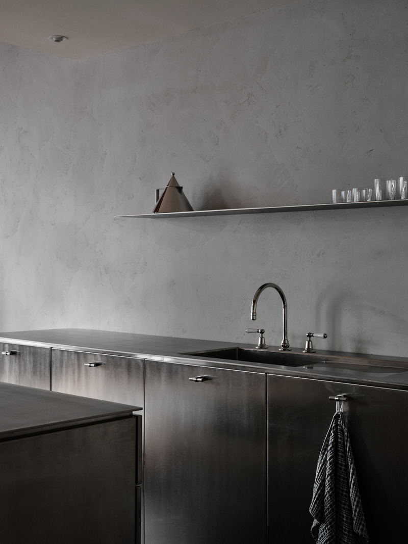 Dossier de presse | 7762-01 - Communiqué de presse | Les prix Mōnuma | Lauréats 2025 - La Pièce - Évènement + Exposition - <p>Prix de la relève</p><p>au contraire</p> - Crédit photo : Maxime Brouillet