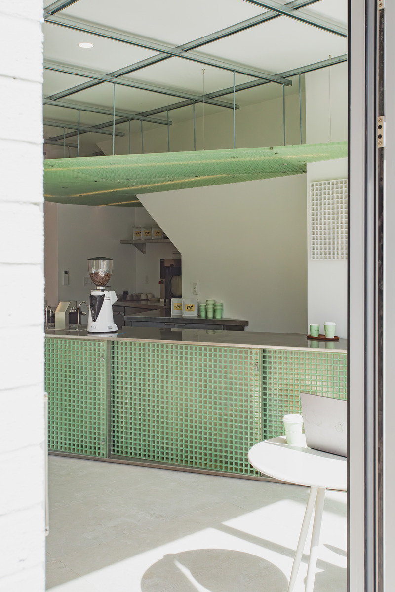 Dossier de presse | 2744-12 - Communiqué de presse | Misc. Coffee - StudioAC - Design d’intérieur commercial - Crédit photo : Scott Walsh