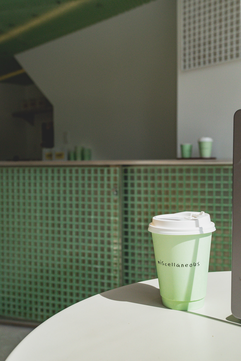 Dossier de presse | 2744-12 - Communiqué de presse | Misc. Coffee - StudioAC - Design d’intérieur commercial - Crédit photo : Scott Walsh