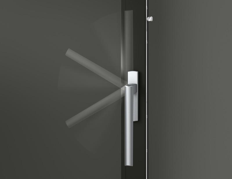 Press kit | 5905-04 - Press release | Novatech’s Loft XL Patio Door Expands to Meet Today’s Design Trends - Novatech - Residential Architecture - Flow lift &amp; slide handle - Photo credit: Novatech Group inc.