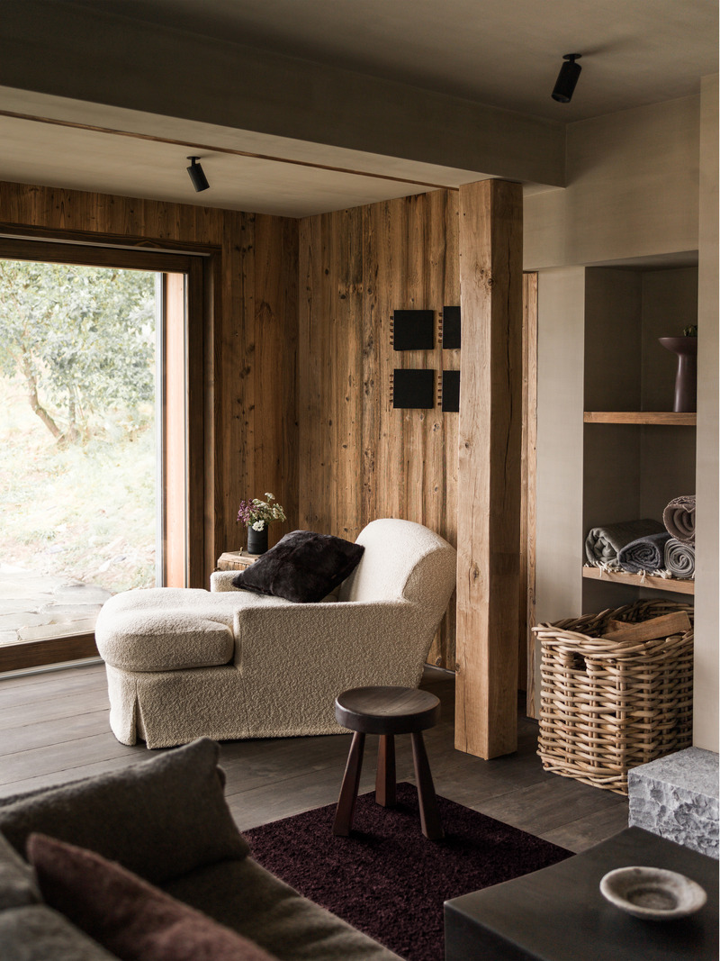 Press kit | 1144-07 - Press release | From Plant to Palette: Marianne Tiegen Showcases the Beauty of Natural Dyeing in Chalet Cocagne - Marianne Tiegen Interiors - Residential Interior Design - Photo credit: @jwilson