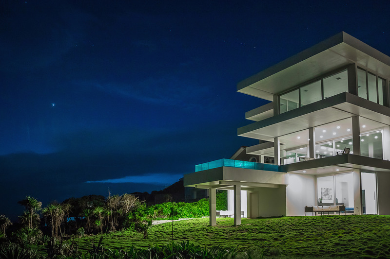 Press kit | 7780-01 - Press release | Villa Pearl - NG architects - Residential Architecture - Photo credit: <table id="87c753c5-0b53-a8f7-e4c1-abe6d866647d" data-aloha-ephemera-attr="id" class="aloha-ephemera-attr">  <tbody><tr>   <td>   Brad Ryon   </td>  </tr> </tbody></table>