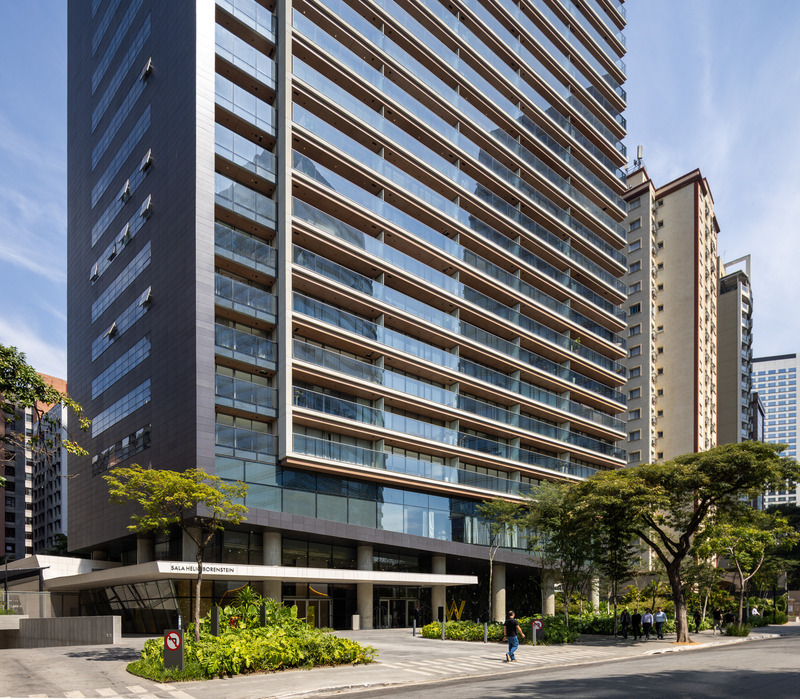 Dossier de presse | 7704-02 - Communiqué de presse | W Hotel São Paulo - aflalo/gasperini arquitetos - Architecture commerciale - Crédit photo : Maíra Acayaba