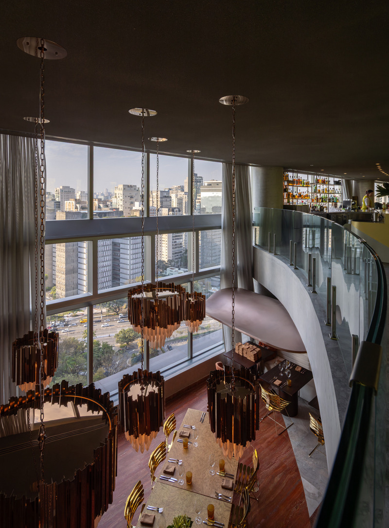Dossier de presse | 7704-02 - Communiqué de presse | W Hotel São Paulo - aflalo/gasperini arquitetos - Architecture commerciale - Crédit photo : Maíra Acayaba