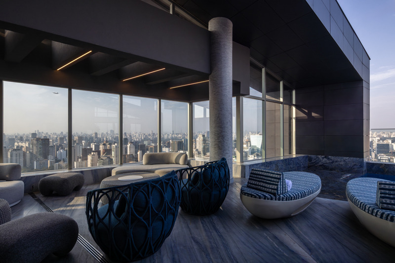 Dossier de presse | 7704-02 - Communiqué de presse | W Hotel São Paulo - aflalo/gasperini arquitetos - Architecture commerciale - Crédit photo : Maíra Acayaba