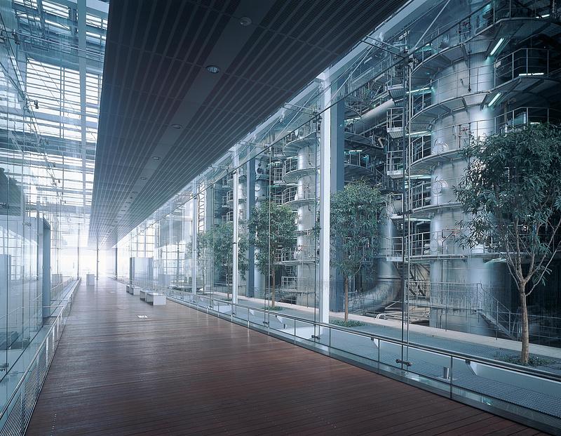 Press kit | 748-53 - Press release | UQAM’s Centre de design Presents Built Environment: An Alternative Guide to Japan - UQAM’s Centre de design - Event + Exhibition - <p>Hiroshima Naka Incineration Plant</p><p>Yoshio Taniguchi</p> - Photo credit: <p>Toshiharu Kitajima</p>