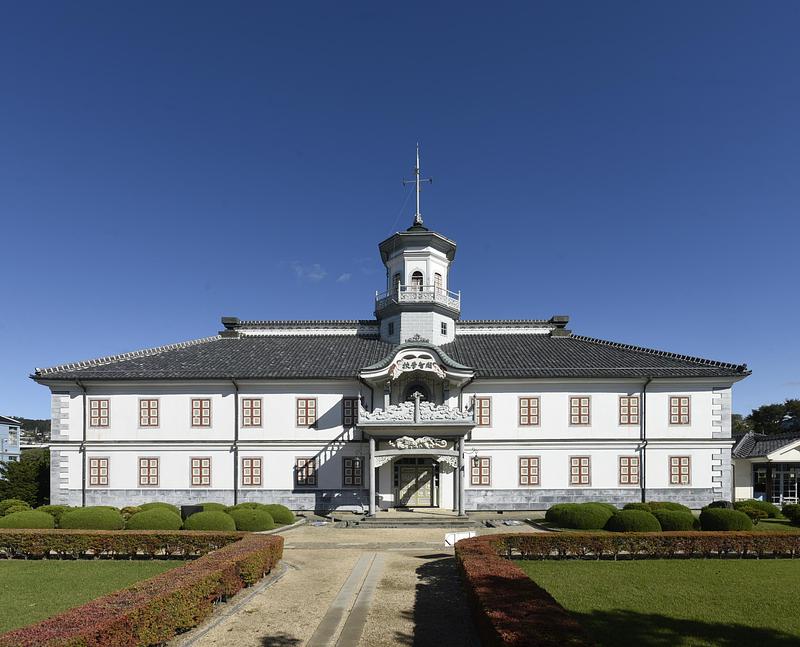 Press kit | 748-53 - Press release | UQAM’s Centre de design Presents Built Environment: An Alternative Guide to Japan - UQAM’s Centre de design - Event + Exhibition - The Former Kaichi School - Photo credit: The Former Kaichi School