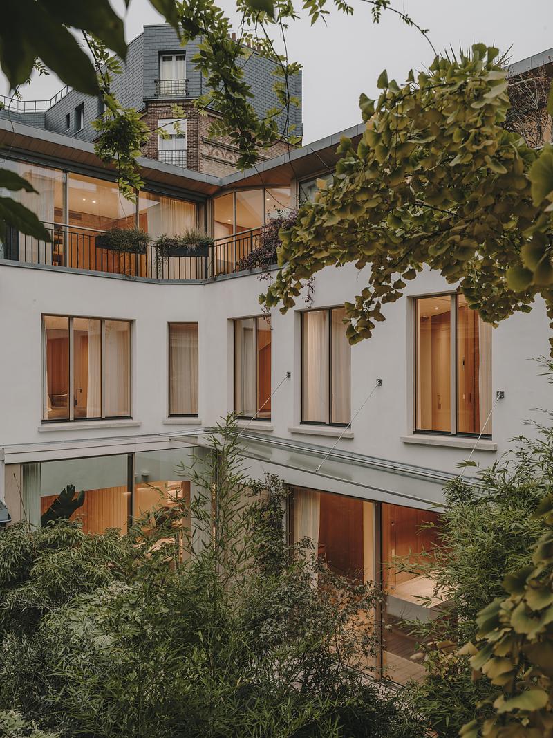 Press kit | 7782-01 - Press release | LOUI PARIS - Holzrausch Studio - Residential Interior Design - Photo credit: Salva López