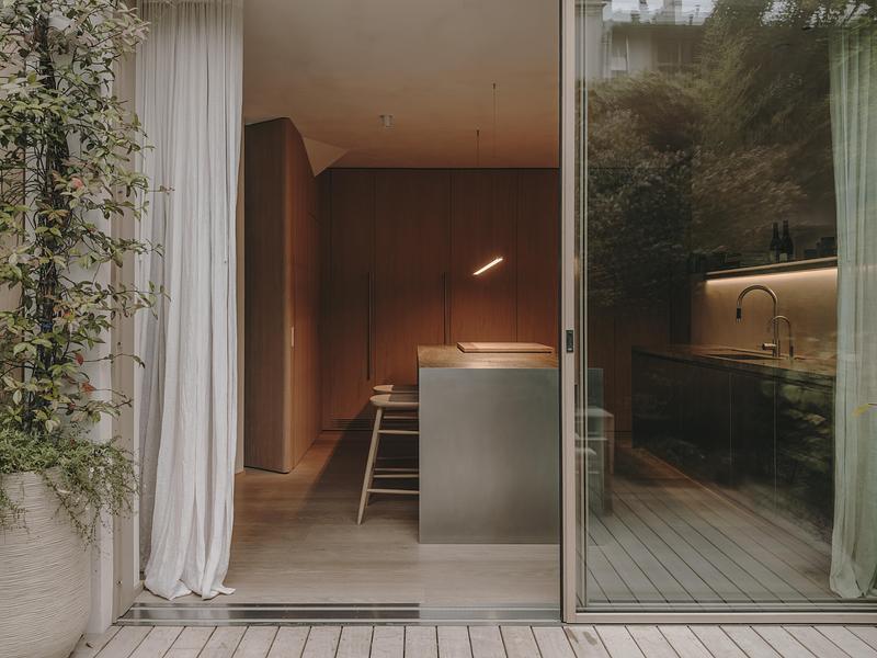 Press kit | 7782-01 - Press release | LOUI PARIS - Holzrausch Studio - Residential Interior Design - Photo credit: Salva López