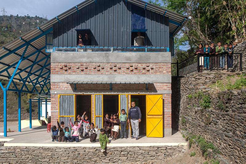 Dossier de presse | 7787-01 - Communiqué de presse | Ammodo Architecture Celebrates 26 Awardees for Socially and Ecologically Responsible Architecture Worldwide - Ammodo Architecture Award - Évènement + Exposition - Rural primary school, Mandi - Crédit photo : Nipun Prabhakar