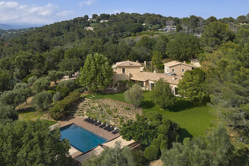 Dossier de presse | 7795-01 - Communiqué de presse | Villa Elaïa - Marcoux, Mathern & Associés - Architecture résidentielle - Crédit photo : Marcoux, Mathern &amp; Associés
