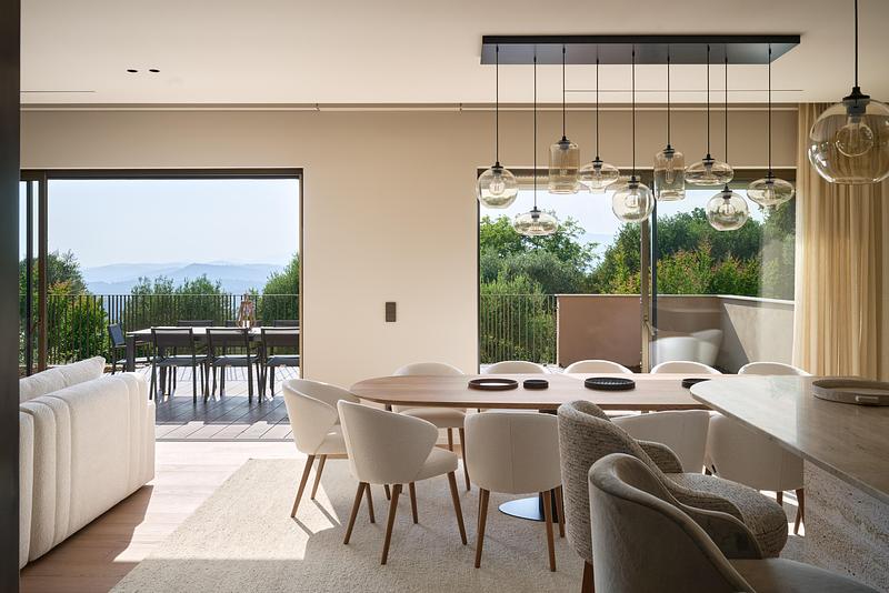 Dossier de presse | 7795-01 - Communiqué de presse | Villa Elaïa - Marcoux, Mathern & Associés - Architecture résidentielle - Crédit photo : Marcoux, Mathern &amp; Associés