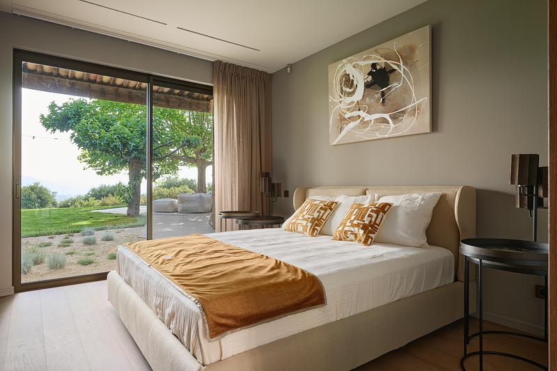 Dossier de presse | 7795-01 - Communiqué de presse | Villa Elaïa - Marcoux, Mathern & Associés - Architecture résidentielle - Chambre 1 - Crédit photo : Marcoux, Mathern &amp; Associés