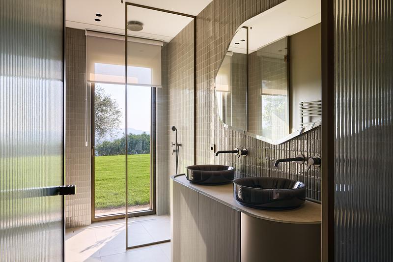Dossier de presse | 7795-01 - Communiqué de presse | Villa Elaïa - Marcoux, Mathern & Associés - Architecture résidentielle - Crédit photo : Marcoux, Mathern &amp; Associés