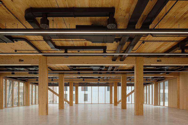 Dossier de presse | 661-87 - Communiqué de presse | World Architecture Festival 2025: Day One Winners Announced - World Architecture Festival - Évènement + Exposition - <p> COMPLETED BUILDINGS </p><p>T3 Diagonal Mar Offices in Barcelona by Batlleiroig  </p> - Crédit photo : © Oriol Gómez